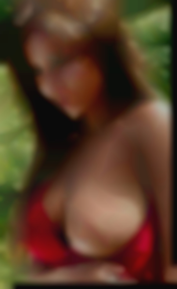 I'm a 34d and clubs she swingers is a 34dd.